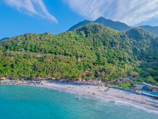 Ganh Nhay Beach Party Tour